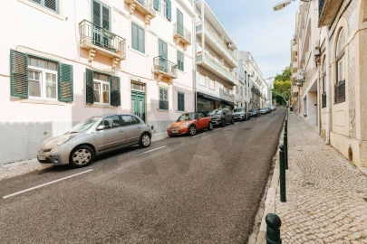 Apartamento T4 para Arrendamento em Santo António