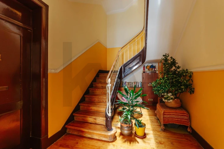 Apartamento T4 para Arrendamento em Santo António Foto 37