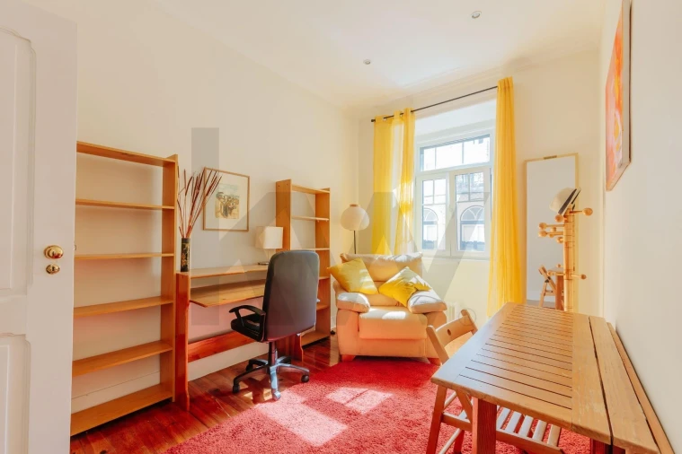 Apartamento T4 para Arrendamento em Santo António Foto 28