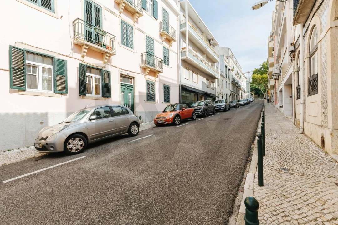 Apartamento T4 para Arrendamento em Santo António Foto 39