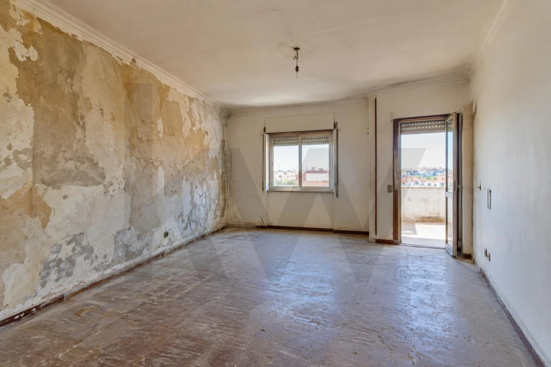 Apartamento T2 para Venda em Beato Foto 1