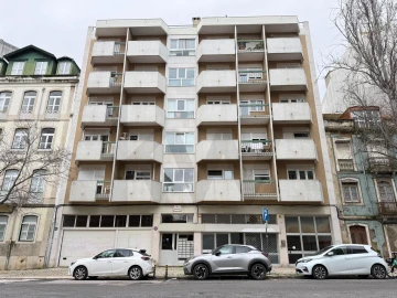 Apartamento T1 para Arrendamento em Arroios