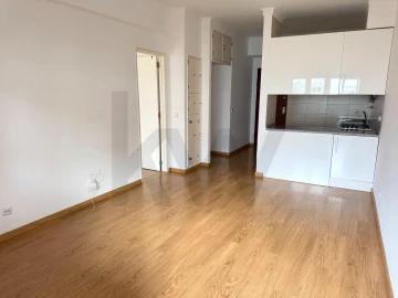 Apartamento T1 para Arrendamento em Arroios