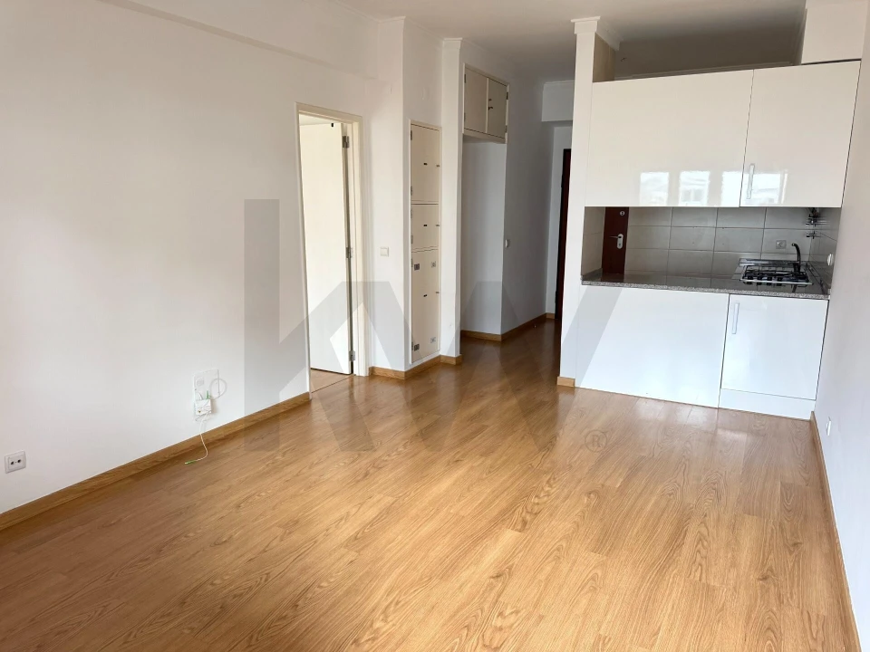 Apartamento T1 para Arrendamento em Arroios Foto 4