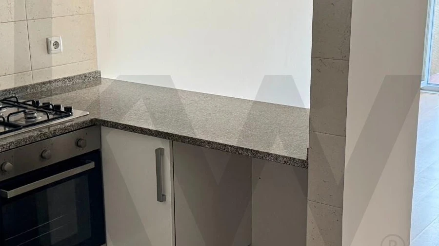 Apartamento T1 para Arrendamento em Arroios