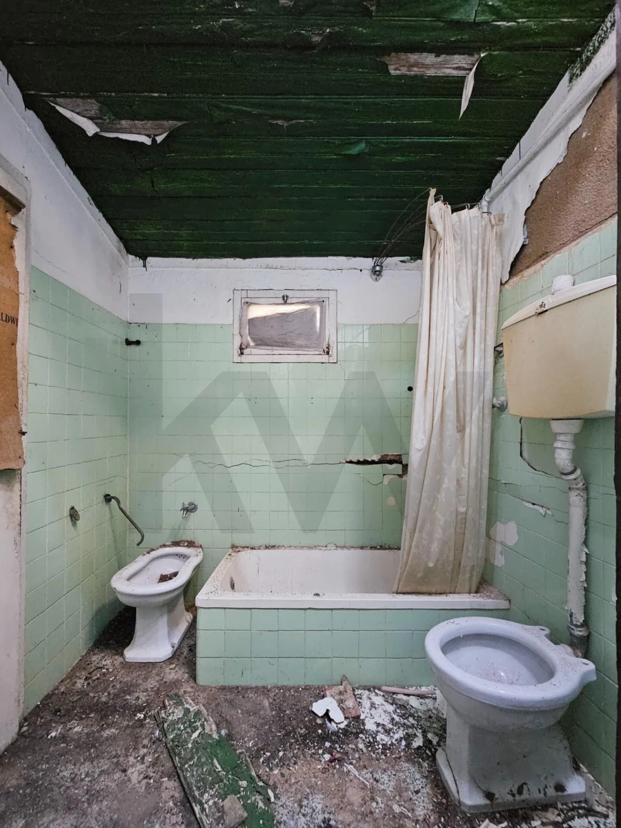 Moradia T1 para Venda em Lagos (São Sebastião e Santa Maria) Foto 4