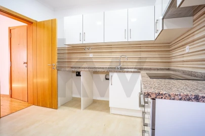 Apartamento T2 para Arrendamento em Caparica e Trafaria