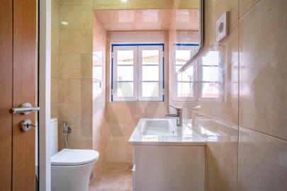 Apartamento T2 para Arrendamento em Caparica e Trafaria