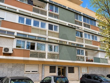 Apartamento T2 para Venda em Falagueira-Venda Nova