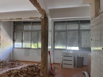 Apartamento T3 para Venda em Benfica