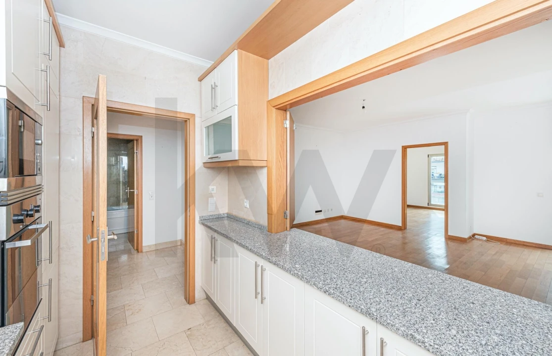 Apartamento T1 para Arrendamento em Arroios Foto 8
