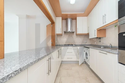 Apartamento T1 para Arrendamento em Arroios