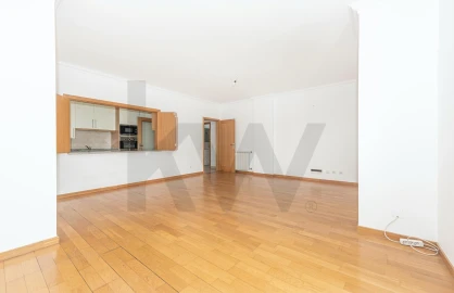 Apartamento T1 para Arrendamento em Arroios