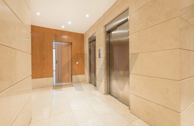 Apartamento T1 para Arrendamento em Arroios Foto 3