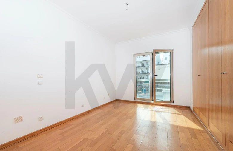 Apartamento T1 para Arrendamento em Arroios Foto 21