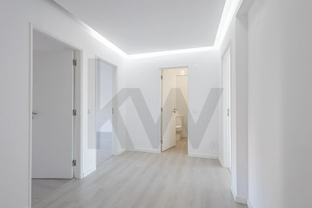 Apartamento T3 para Venda em Laranjeiro e Feijó Foto 12
