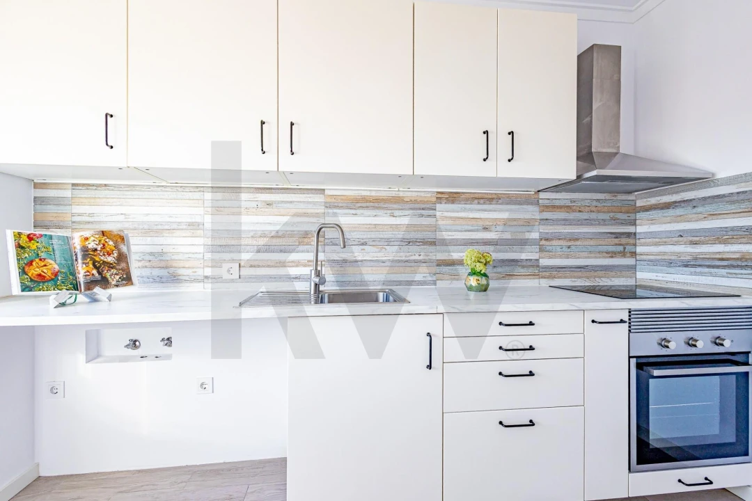 Apartamento T3 para Venda em Laranjeiro e Feijó Foto 3