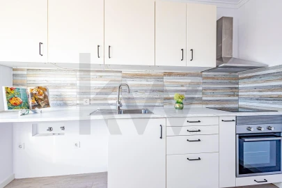 Apartamento T3 para Venda em Laranjeiro e Feijó