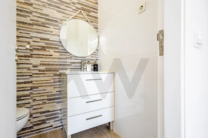 Apartamento T3 para Venda em Laranjeiro e Feijó