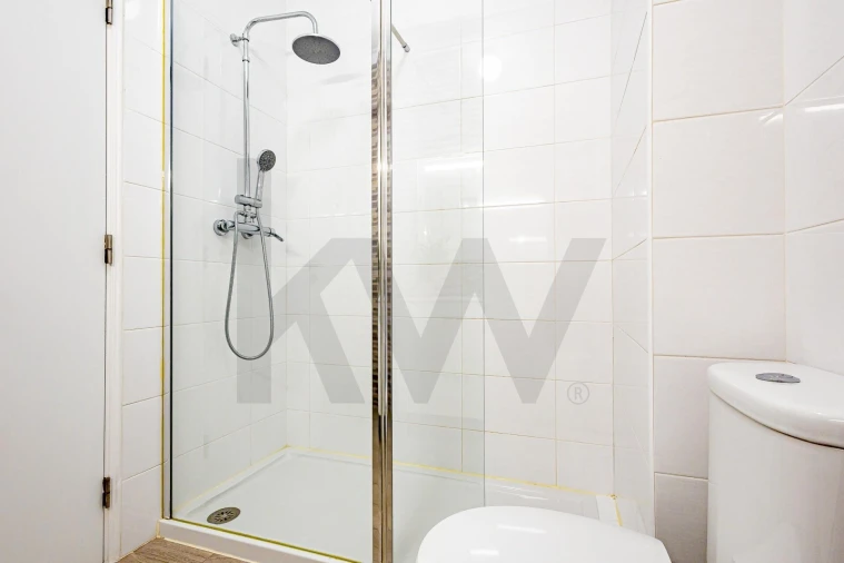 Apartamento T3 para Venda em Laranjeiro e Feijó Foto 19