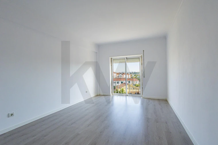 Apartamento T3 para Venda em Laranjeiro e Feijó Foto 22