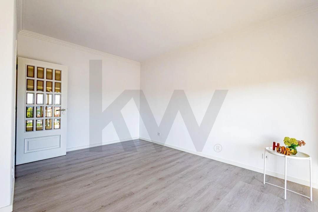 Apartamento T3 para Venda em Laranjeiro e Feijó Foto 7