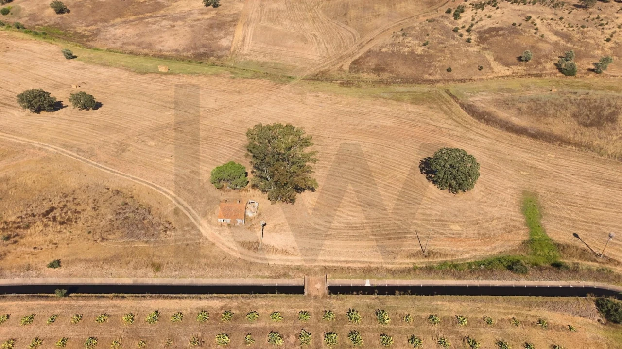 Quinta T4 para Venda em Alvalade Foto 31