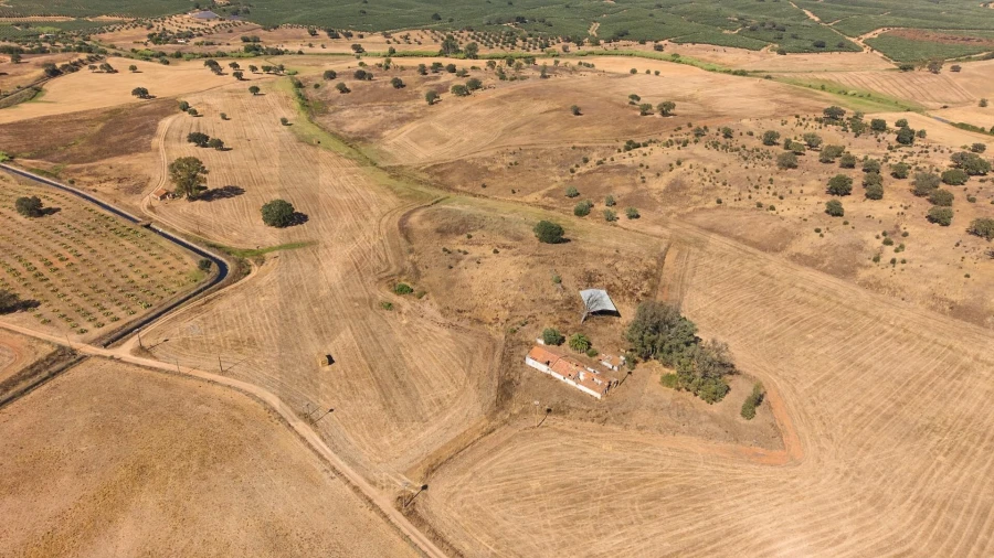 Quinta T4 para Venda em Alvalade Foto 16