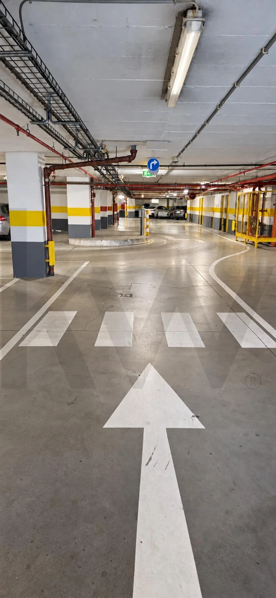 Garagem para Venda em Campolide Foto 4