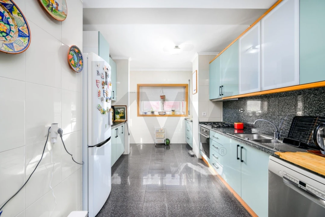 Apartamento T3 para Venda em Santa Marinha e São Pedro da Afurada Foto 4