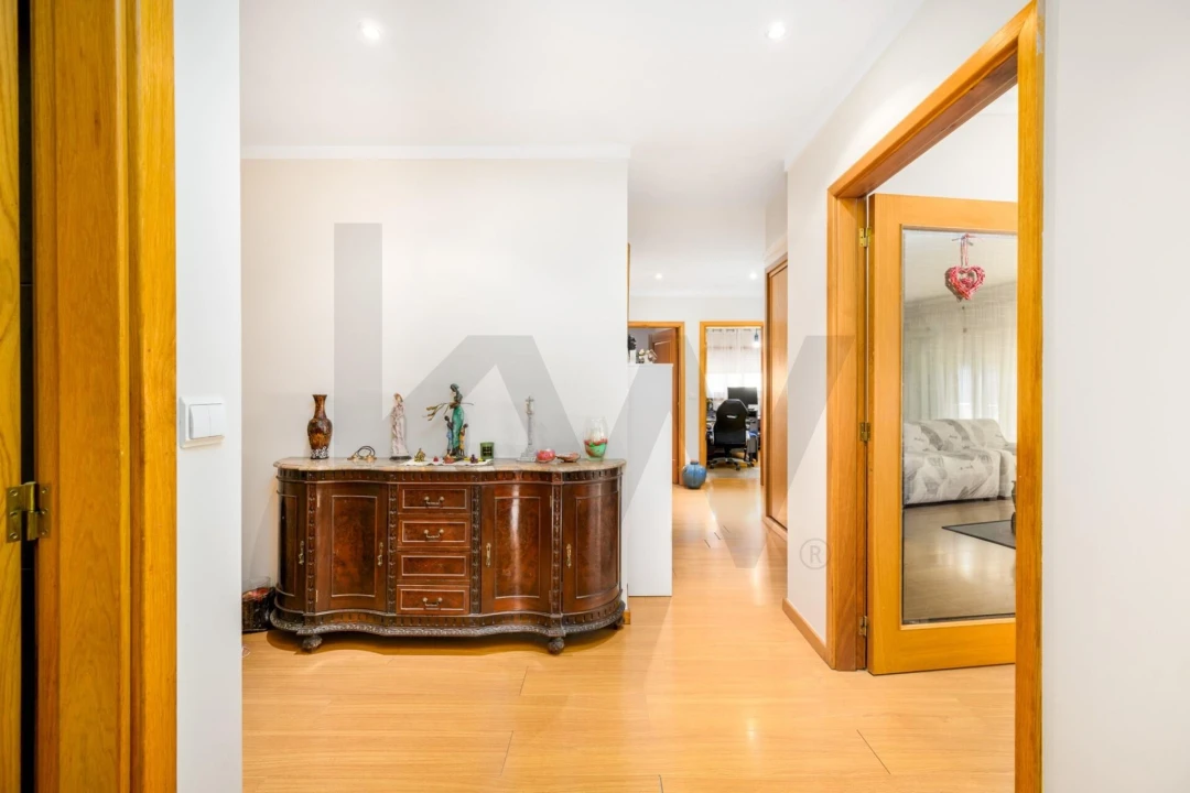 Apartamento T3 para Venda em Santa Marinha e São Pedro da Afurada Foto 2