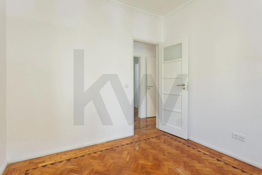Apartamento T2 para Arrendamento em Avenidas Novas Foto 12