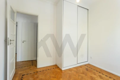 Apartamento T2 para Arrendamento em Avenidas Novas