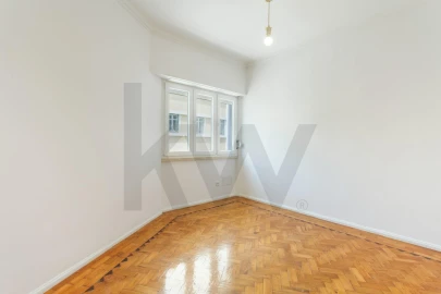 Apartamento T2 para Arrendamento em Avenidas Novas