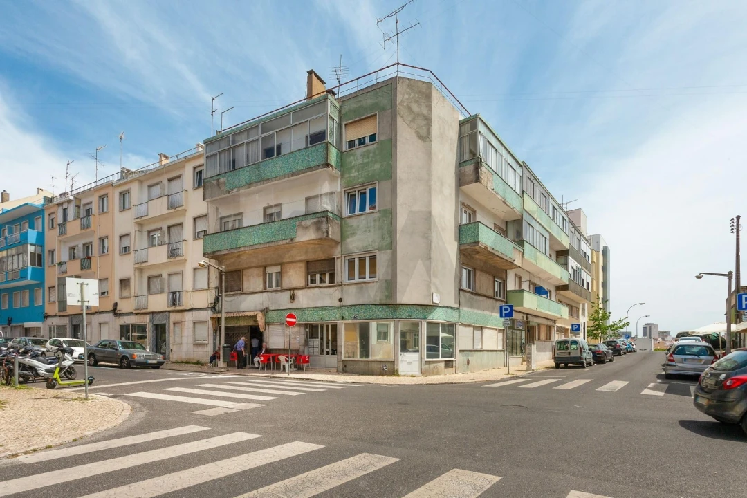 Apartamento T2 para Arrendamento em Avenidas Novas Foto 1