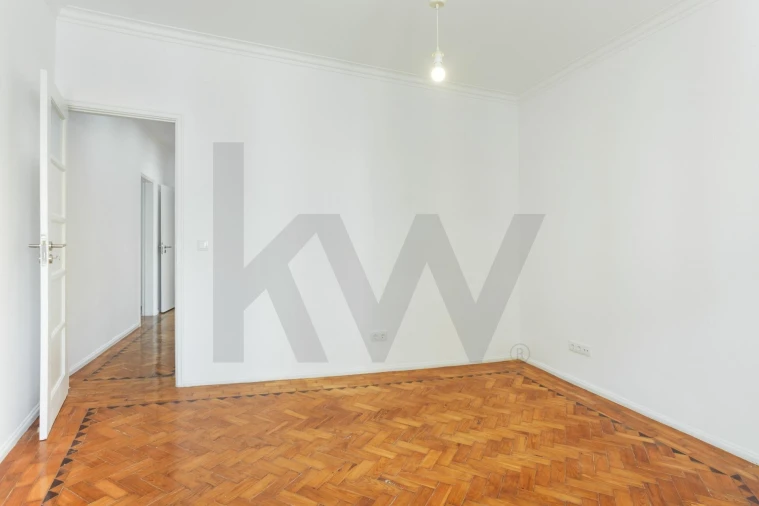 Apartamento T2 para Arrendamento em Avenidas Novas Foto 6