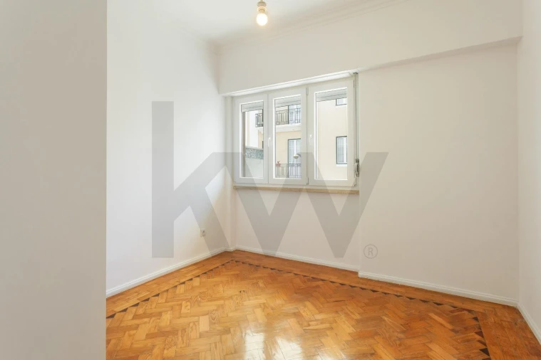 Apartamento T2 para Arrendamento em Avenidas Novas Foto 11