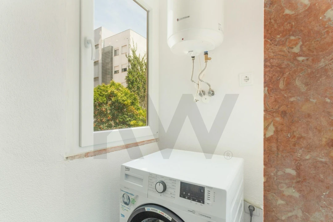 Apartamento T2 para Arrendamento em Avenidas Novas Foto 15