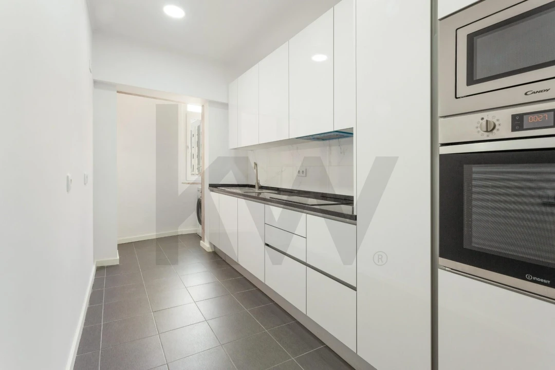 Apartamento T2 para Arrendamento em Avenidas Novas Foto 7