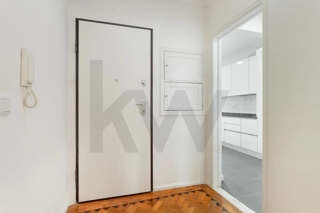 Apartamento T2 para Arrendamento em Avenidas Novas Foto 3