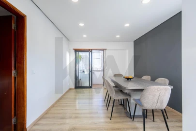 Apartamento T2 para Venda em Seixal, Arrentela e Aldeia de Paio Pires