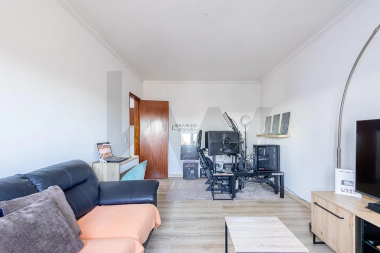 Apartamento T2 para Venda em Seixal, Arrentela e Aldeia de Paio Pires Foto 7