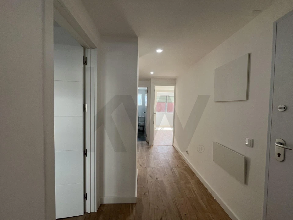 Apartamento T3 para Venda em Odivelas Foto 3