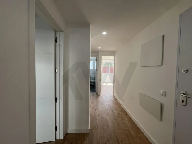 Apartamento T3 para Venda em Odivelas Foto 3