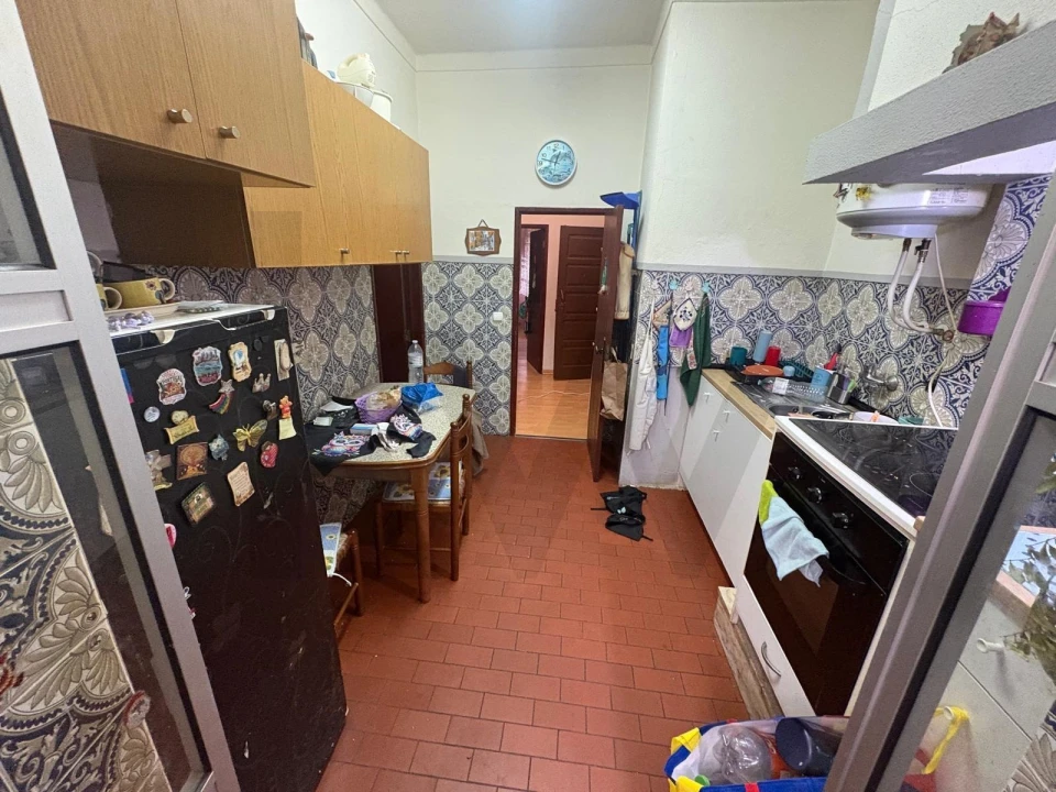 Apartamento T2 para Venda em Beato Foto 2