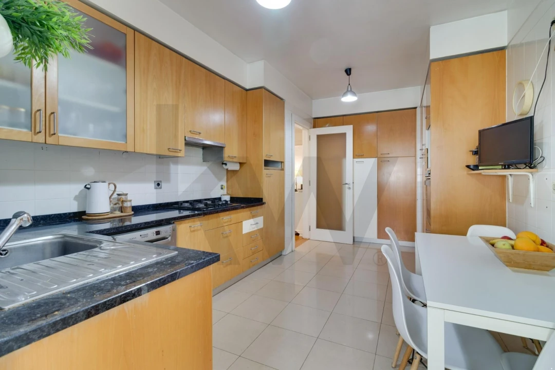Apartamento T4 para Venda em Parque das Nações Foto 11