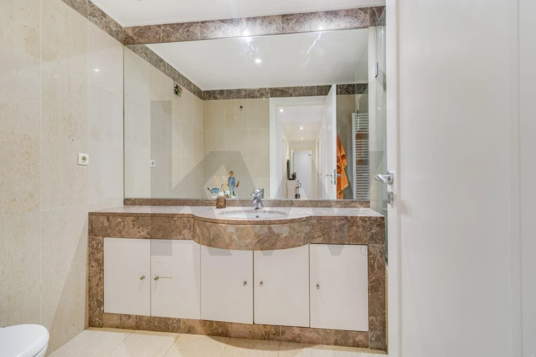 Apartamento T4 para Venda em Parque das Nações Foto 20