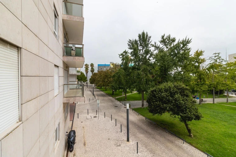 Apartamento T4 para Venda em Parque das Nações Foto 33