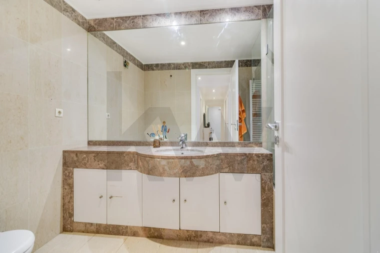Apartamento T4 para Venda em Parque das Nações Foto 20