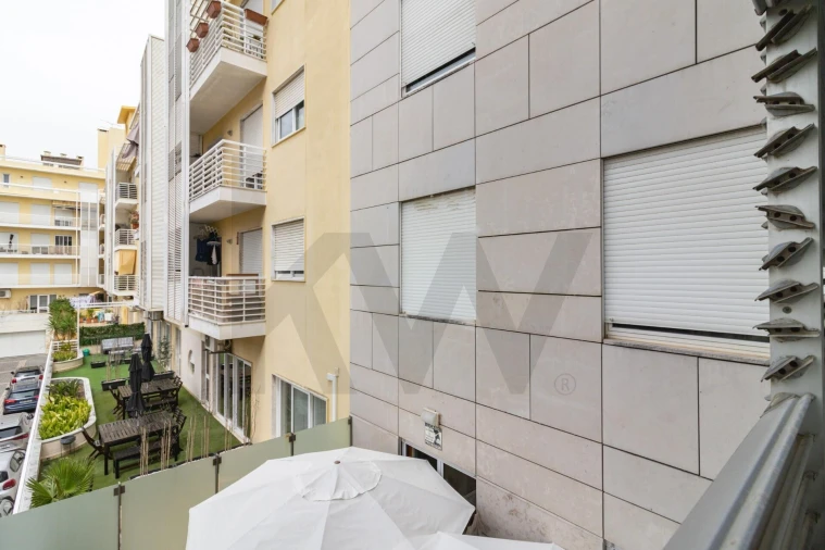 Apartamento T4 para Venda em Parque das Nações Foto 13